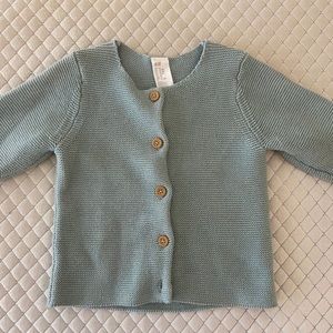 H&M light blue button down sweater
